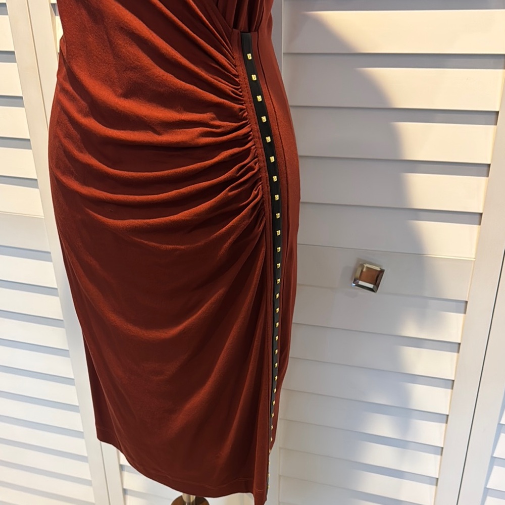 Carmen Marc Valvo NWT V-Neck with gold studs and Leather trim Midi Dress. - Picture 3 of 10